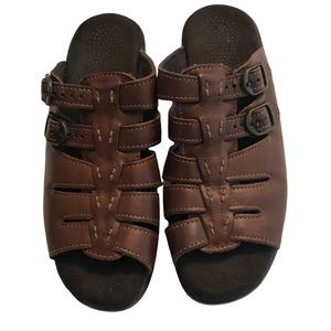 Brown SAS Comfort sandals 8 narrow width